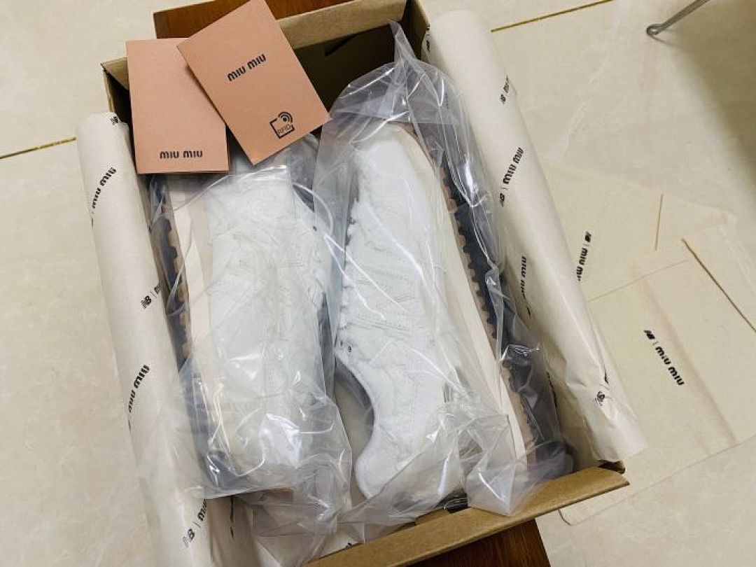 New Balance 574 Rawiya Distressed Frayed Canvas Off-White Cream Sneakers ML574DRY - Image 3