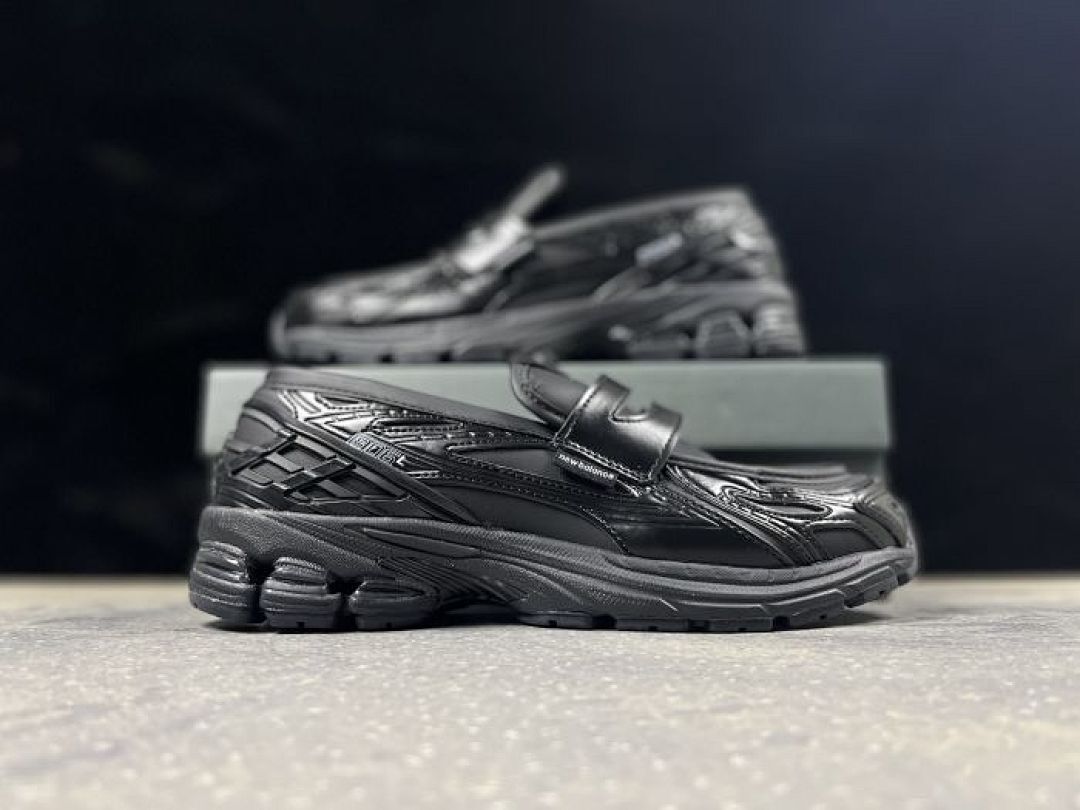 New Balance 1906R Loafer Strap Triple Black Sneakers