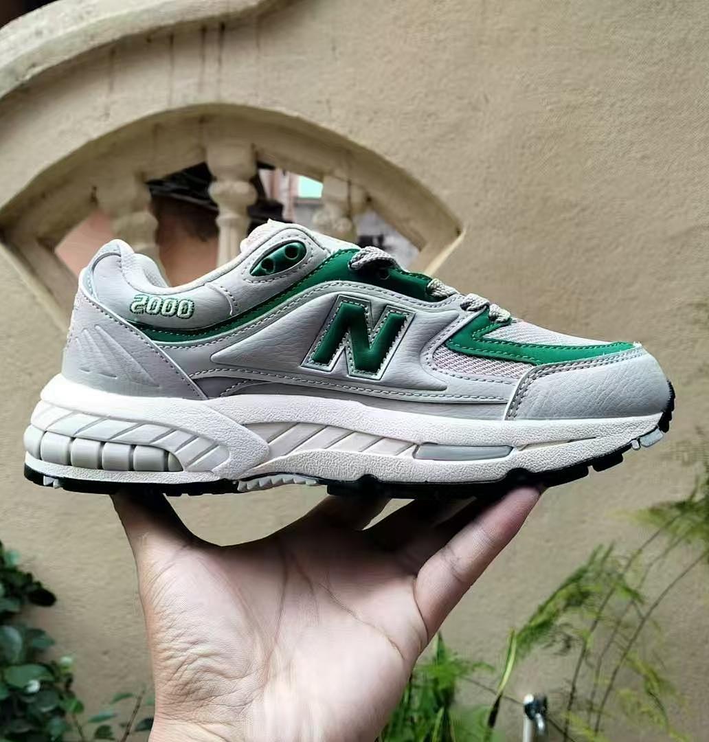 New Balance 2000 Grey Green Athletic Running Shoes Trainers