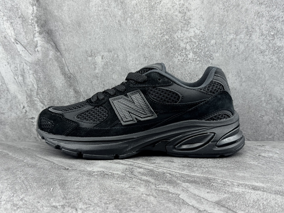 New Balance 1906R Triple Black M1906RKB Lifestyle Sneakers
