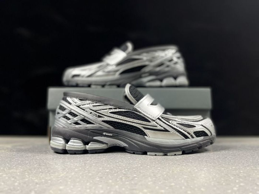 New Balance 1906R Metallic Silver Black M1906RCD Men's Women's Retro Running Trainers