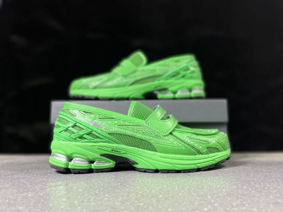 New Balance 1906R Ghost Pepper Neon Green Running Shoes M1906RCA - Image 4