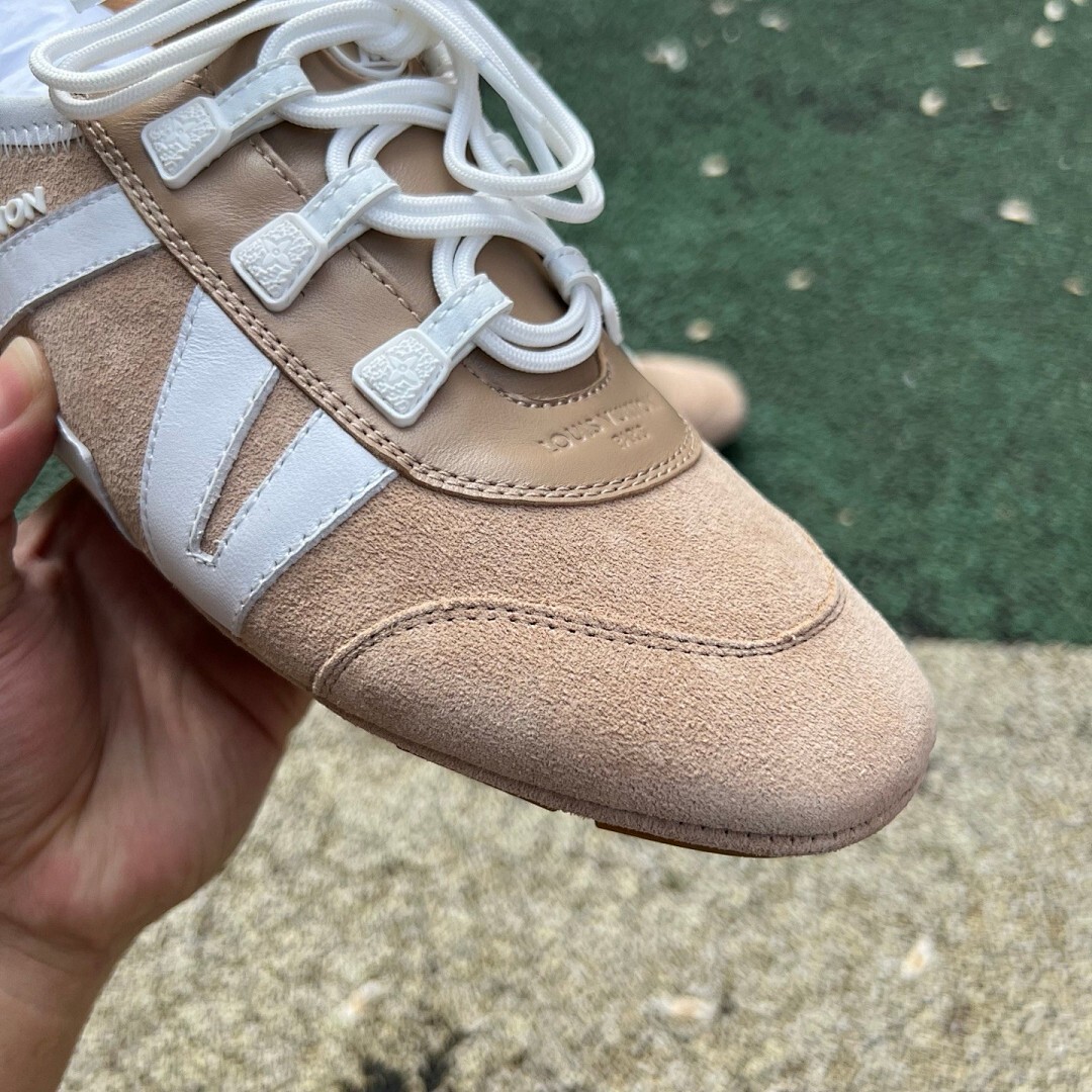 Louis Vuitton Fastlane Sneaker Beige White - Image 3