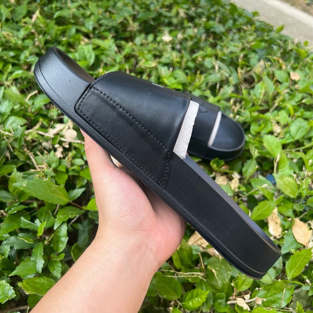 Descente D-Mover Slide Sandals Black - Image 6