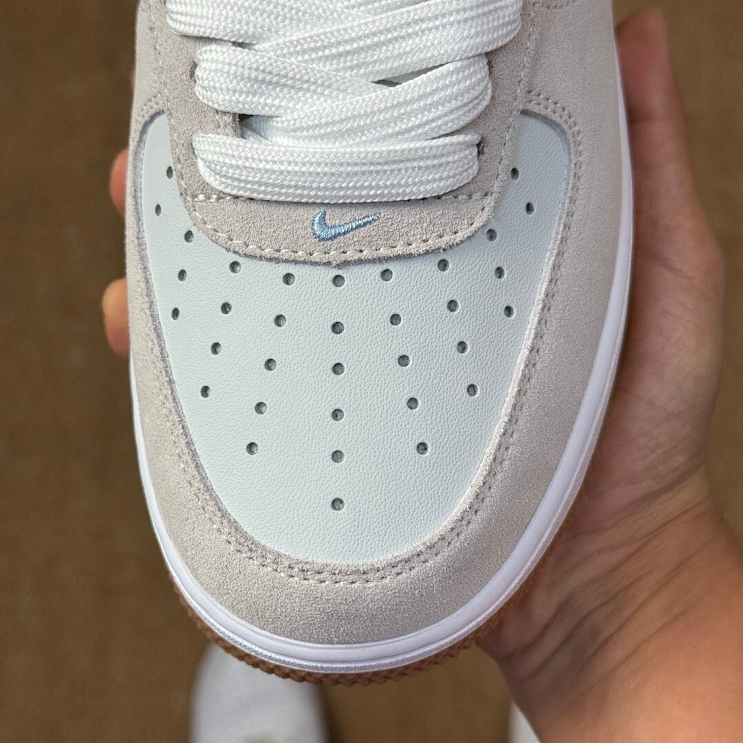 Nike Air Force 1 '07 LV8 Light Bone University Blue Gum Light Brown DX2650-001 - Image 4