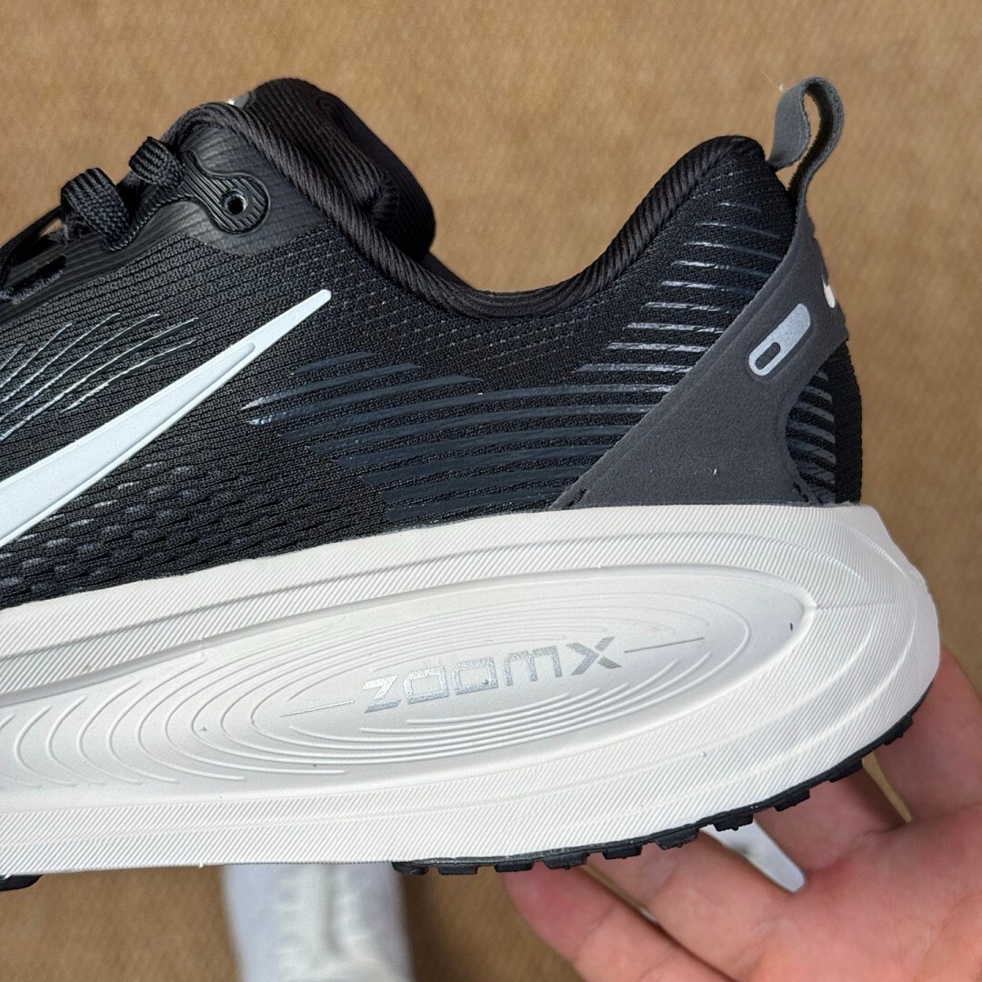 Nike Invincible Run Flyknit 3 Black White - Image 6