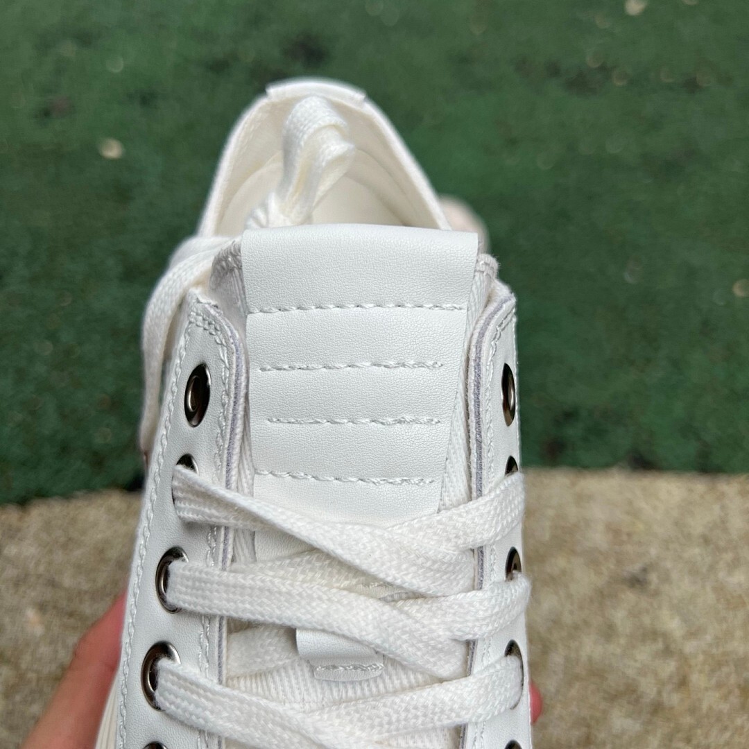 Fila Women's Stackhouse Crossover Platform Low-Top Canvas Sneakers - Image 5