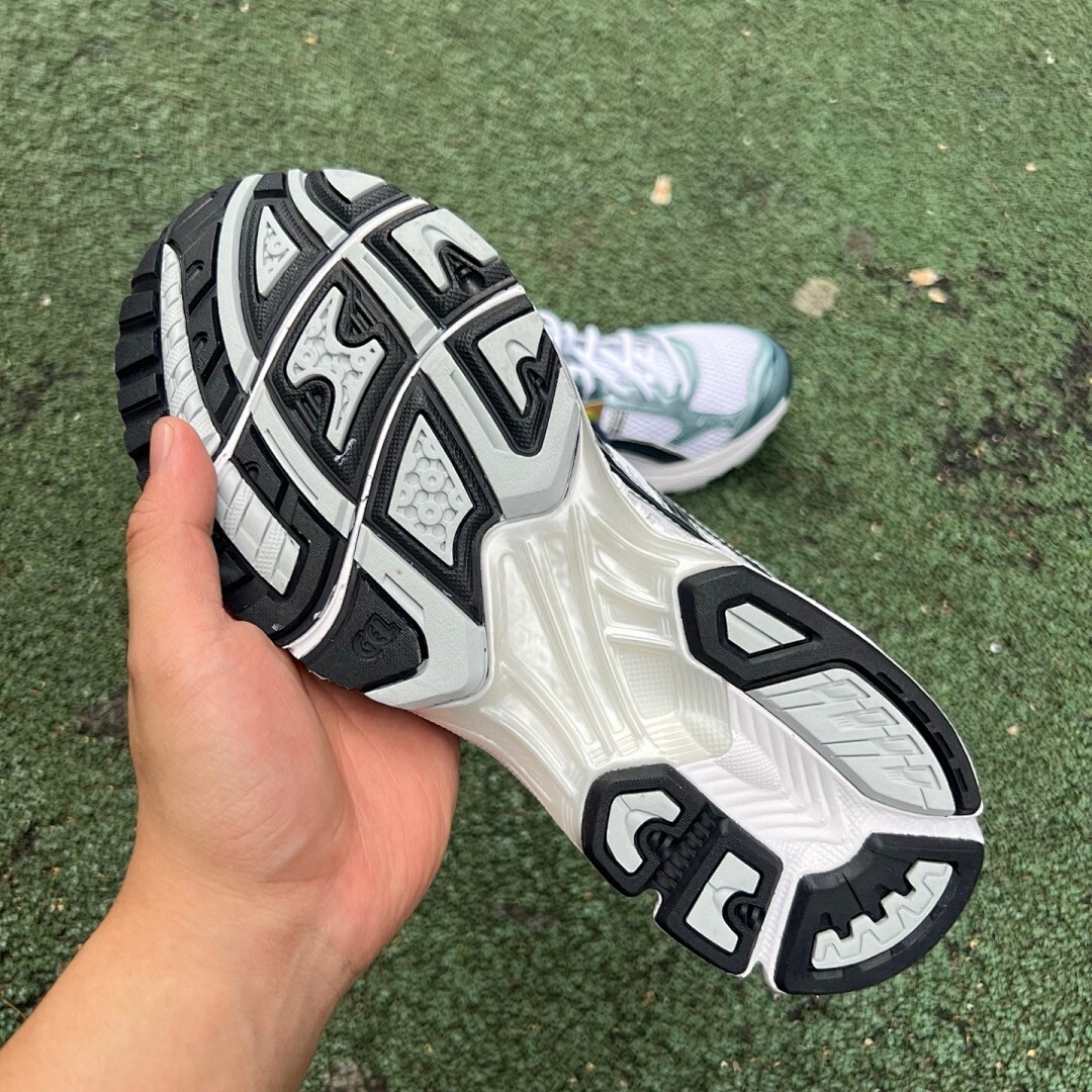 ASICS GEL-NYC White Ocean Grey 1203A383-100 - Image 6