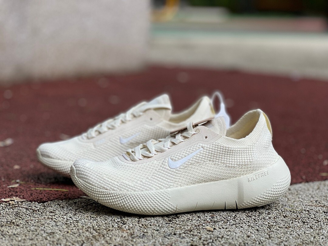 Nike Free Run 5.0 Next Nature Light Bone Coconut Milk DH4642-100