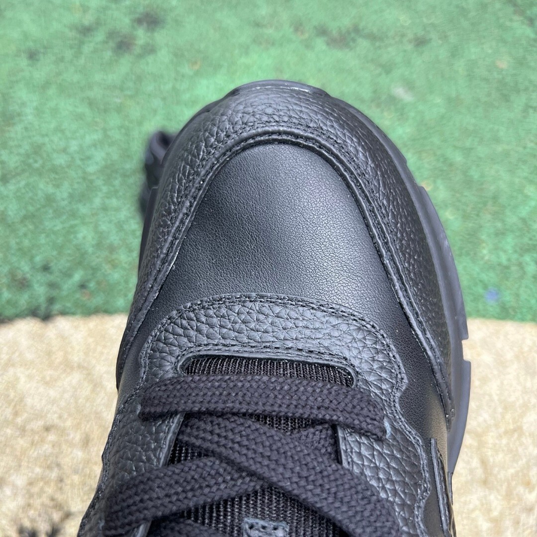 Louis Vuitton Run Away Sneaker Black - Image 4
