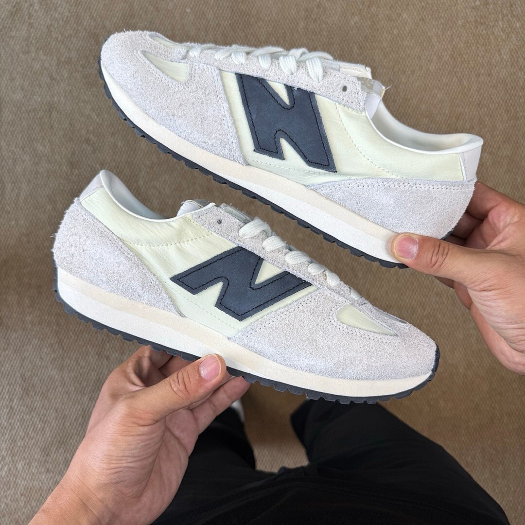 New Balance 320 Moonbeam with Phantom U320MP - Image 9