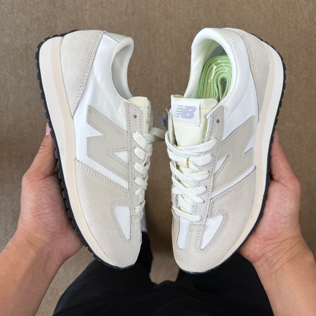 New Balance U320 Off White Sand - Image 8