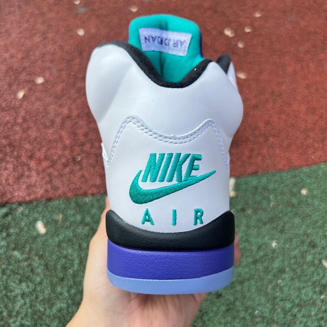 Air Jordan 5 Retro GS Grape Ice 440888-105 - Image 9