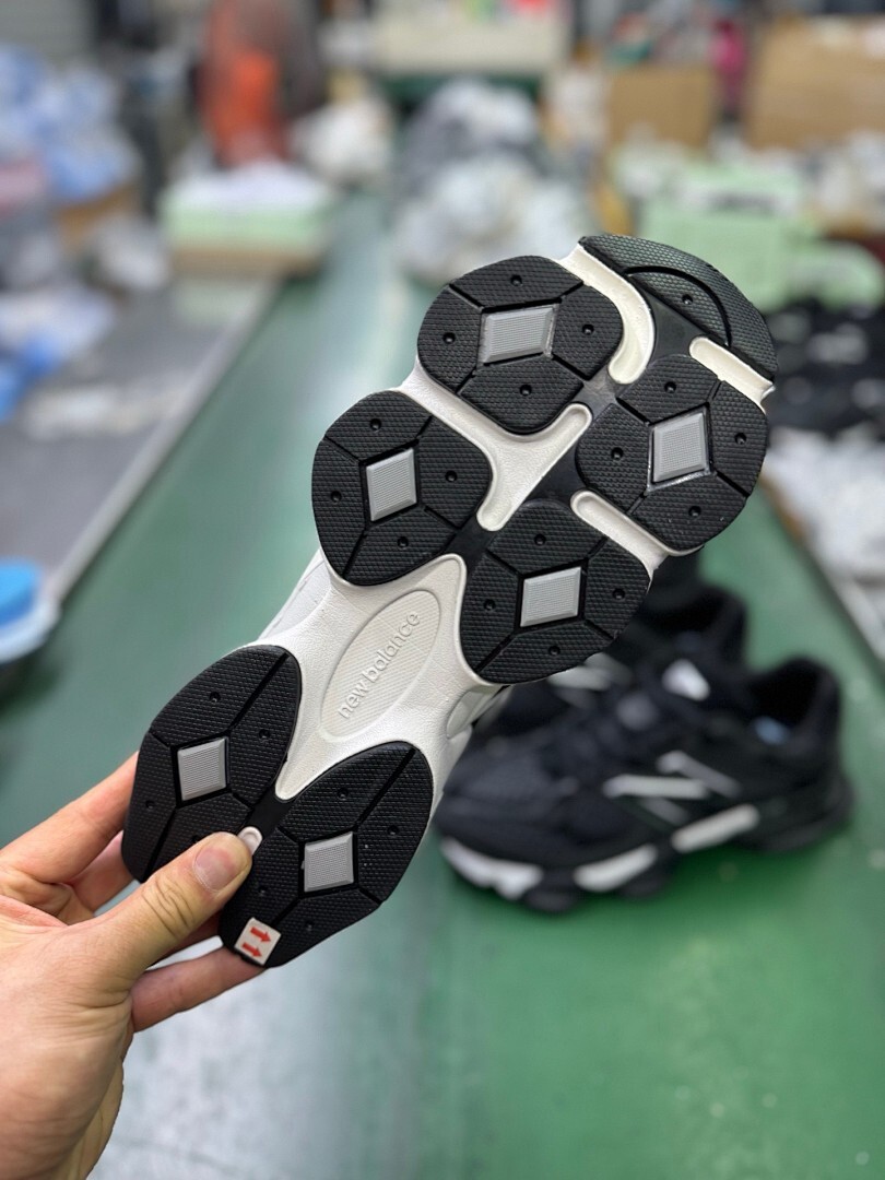 New Balance 9060 White Black U9060WB1 - Image 3