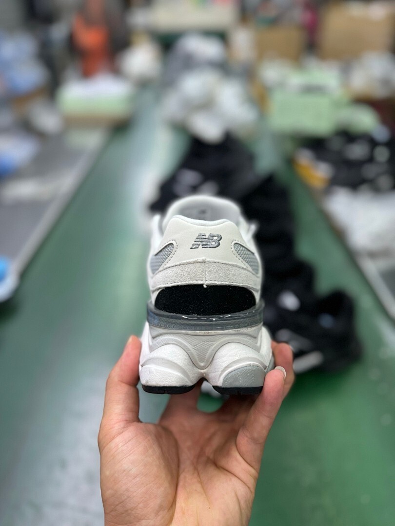 New Balance 9060 White Black U9060WB1 - Image 4