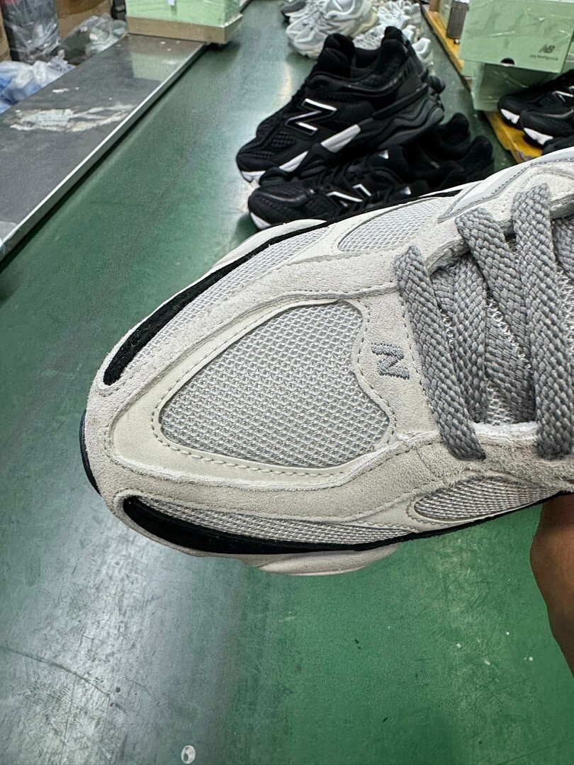 New Balance 9060 White Black U9060WB1 - Image 7
