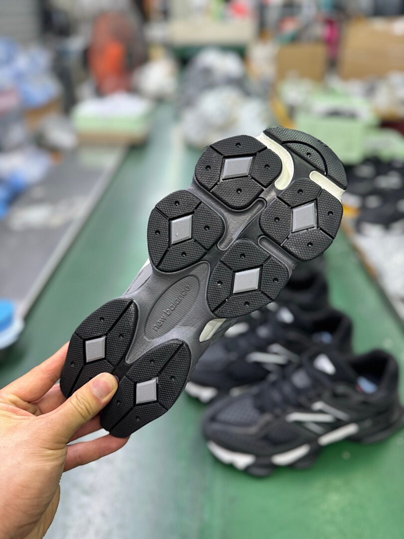 New Balance 9060 Grey - Image 6