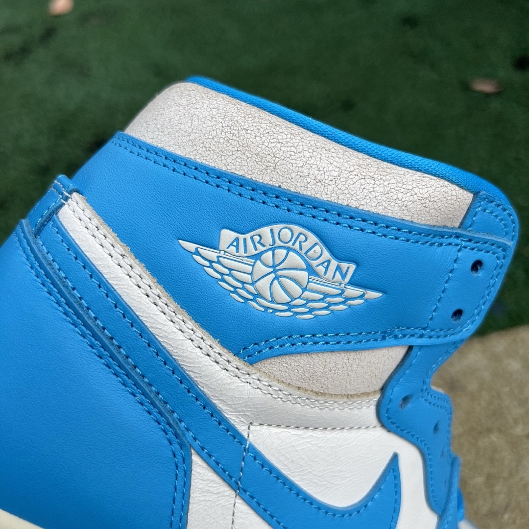 Air Jordan 1 Retro High OG 'University Blue' 555088-134 - Image 8