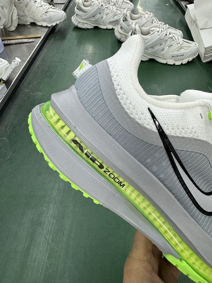 Nike Air Zoom White Grey Volt - Image 5