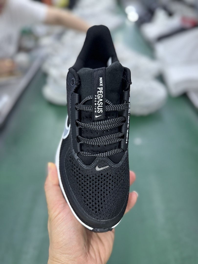 Nike Air ZoomX Invincible Run Flyknit 3 Black/White/Metallic Silver DR2615-001 - Image 9
