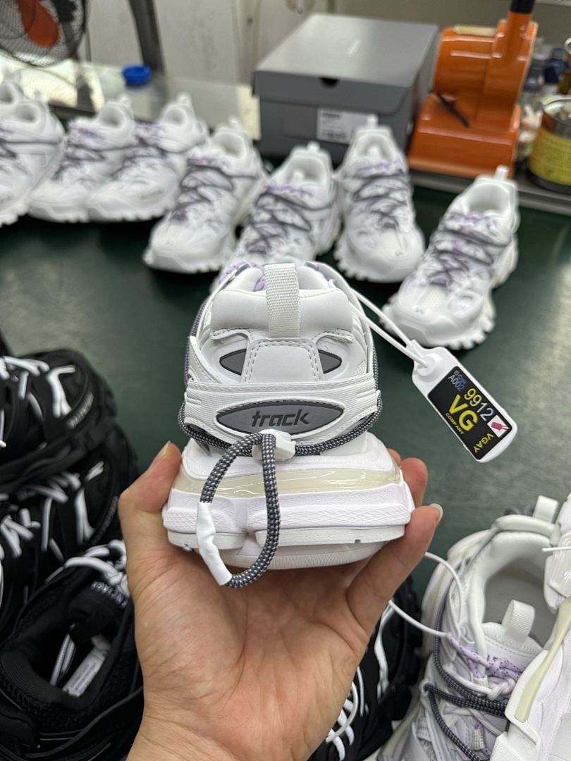 Balenciaga Track Sneaker White - Image 4