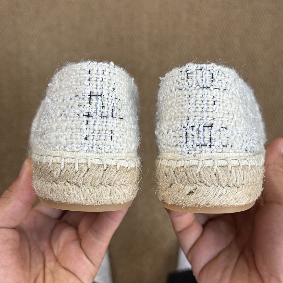 Chanel Espadrilles Ecru & Black Tweed CC Logo - Image 6