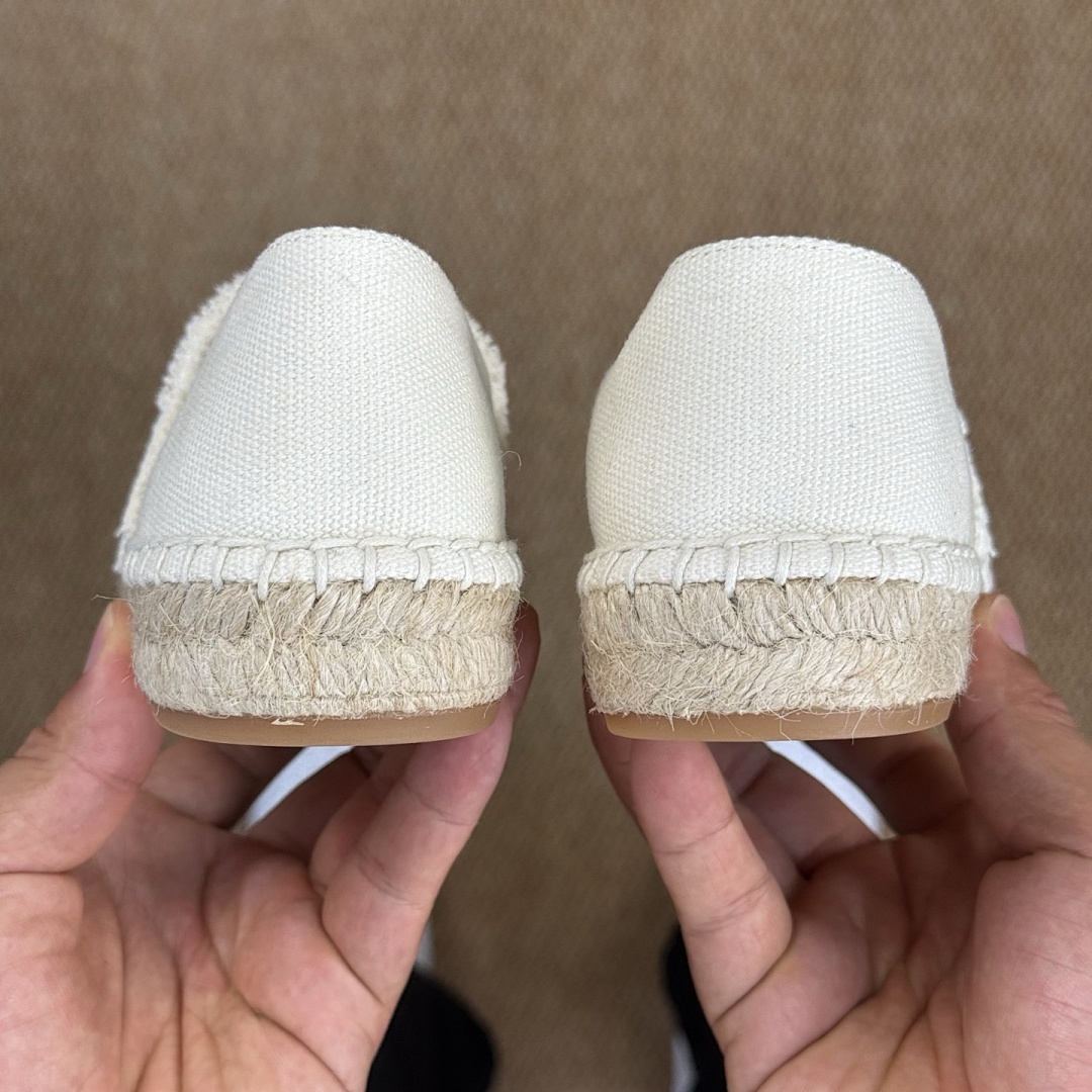 Chanel Espadrilles Mixed Fibers Ecru & Black CC Logo - Image 6