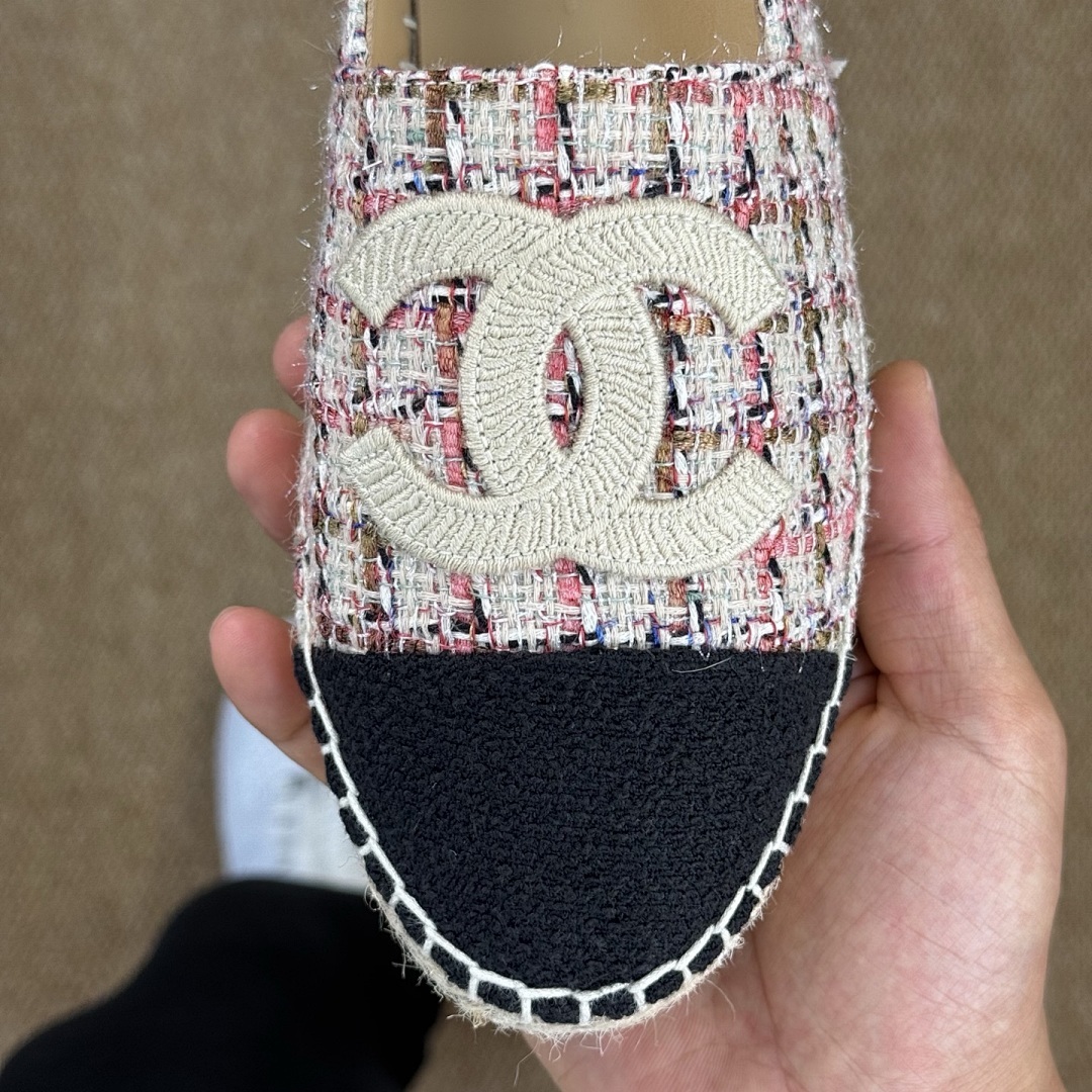 Chanel Espadrilles Pink Beige Black Tweed CC Logo Cap Toe - Image 5