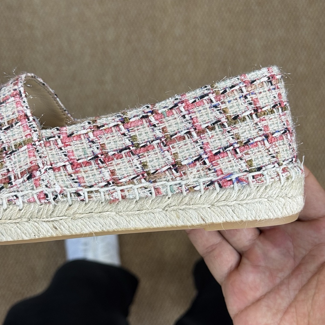 Chanel Espadrilles Pink Beige Black Tweed CC Logo Cap Toe - Image 7