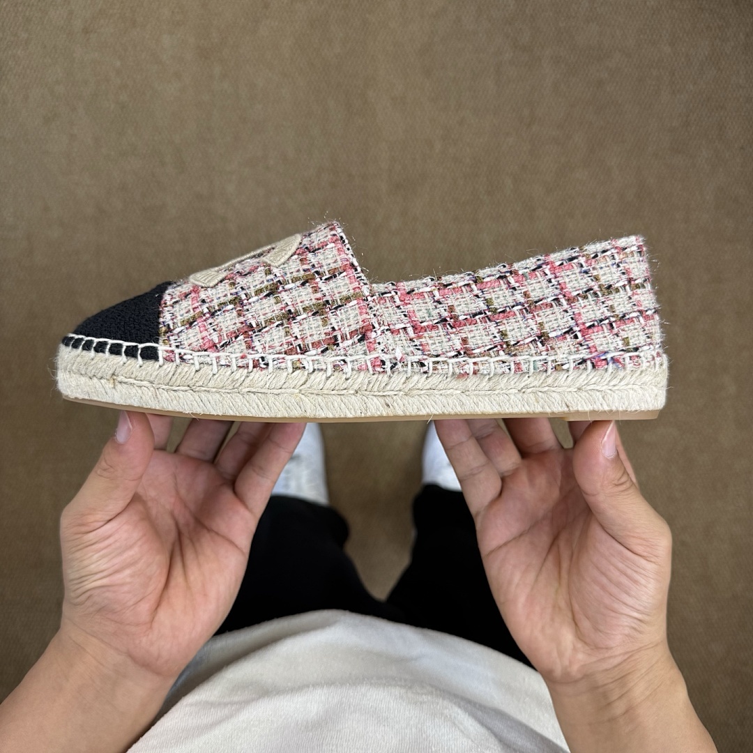 Chanel Espadrilles Pink Beige Black Tweed CC Logo Cap Toe - Image 9