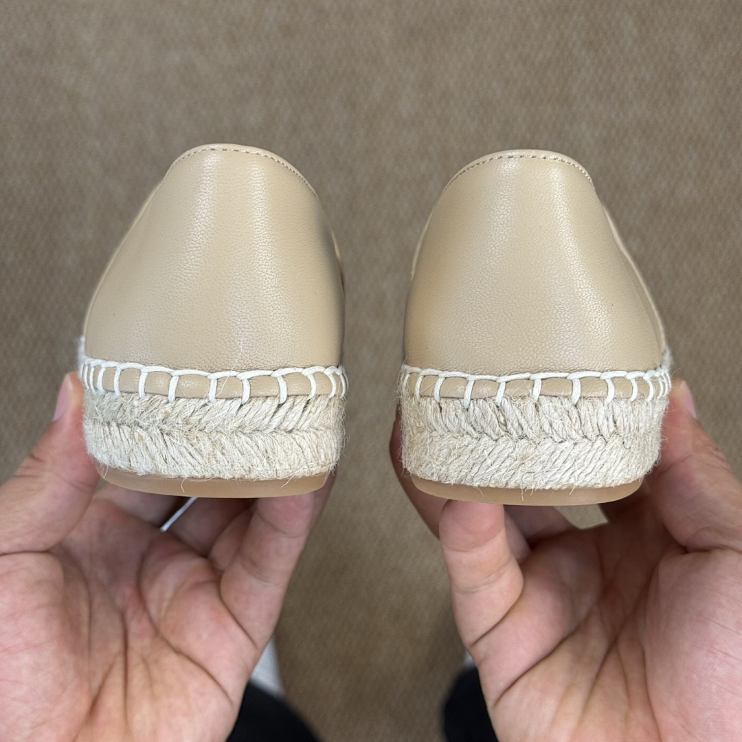 Chanel Espadrille Flats in Beige Leather with Black Cap-Toe - Image 6