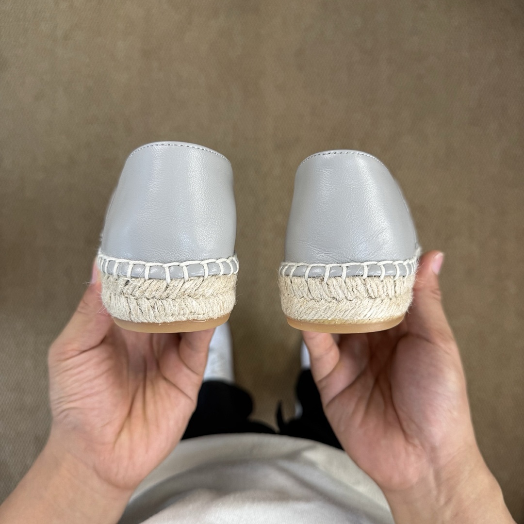 Chanel CC Logo Grey Quilted Leather Espadrilles - Image 6