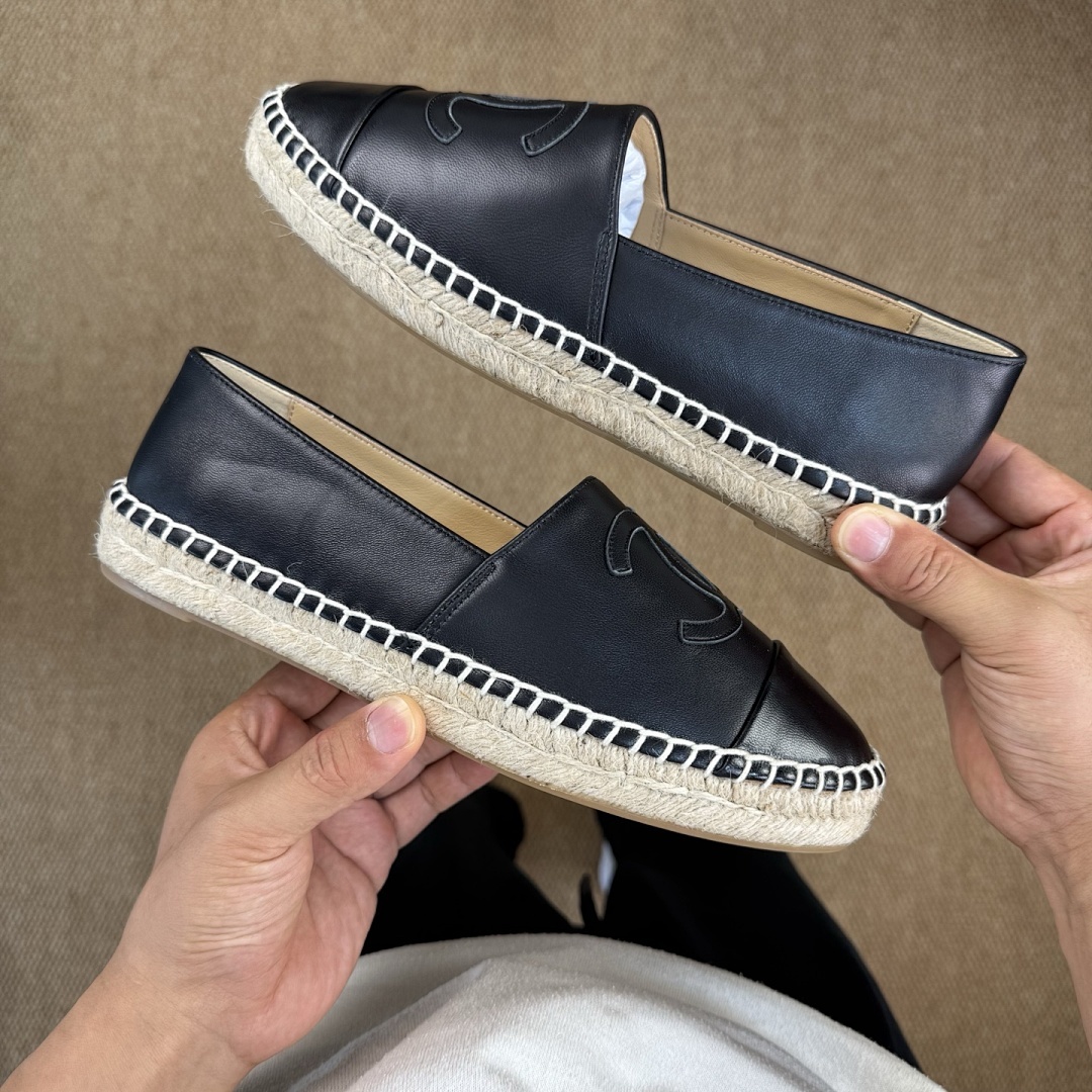 Chanel Black Leather CC Logo Espadrilles - Image 8