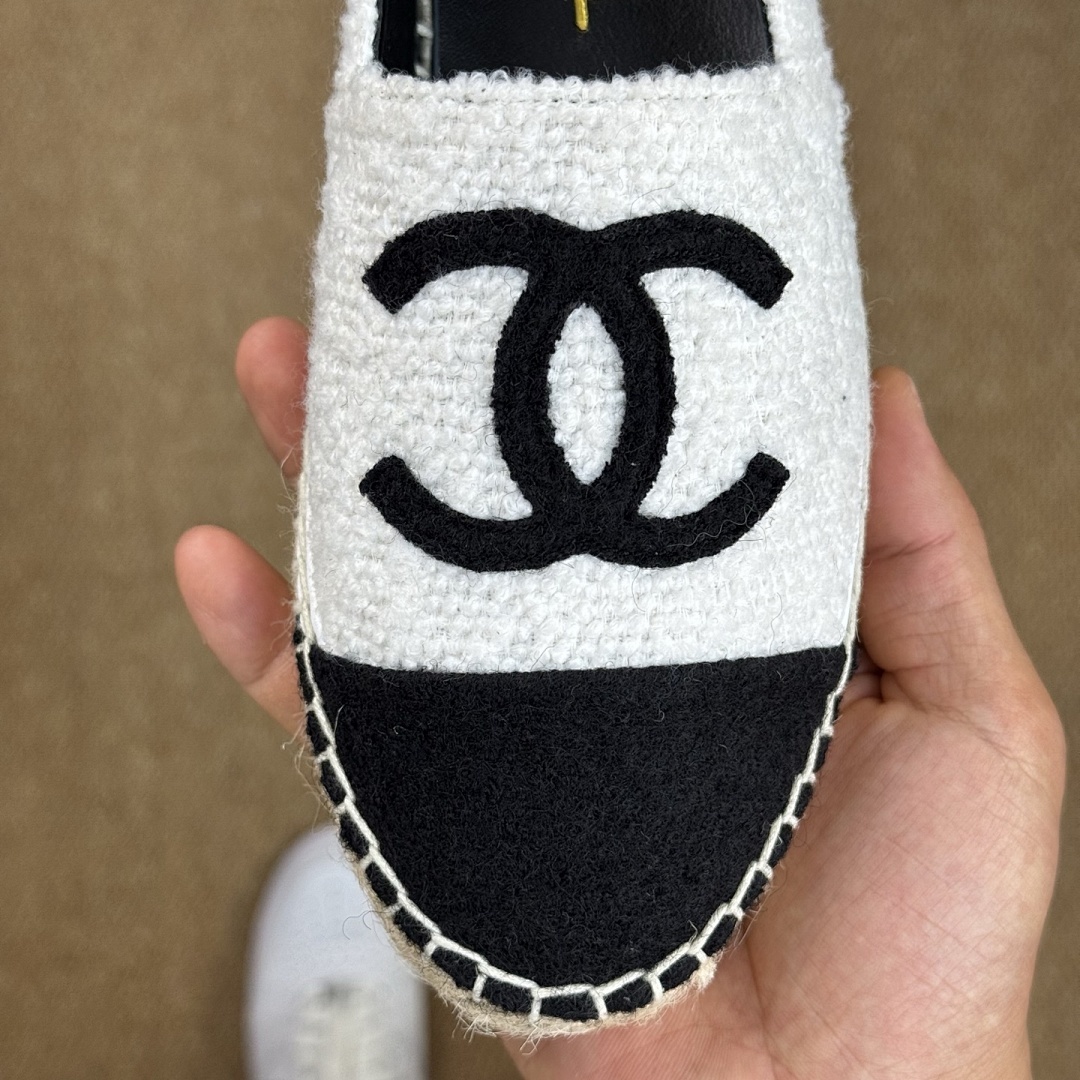 Chanel Espadrilles in White Tweed with Black Toe Cap and CC Logo - Image 6