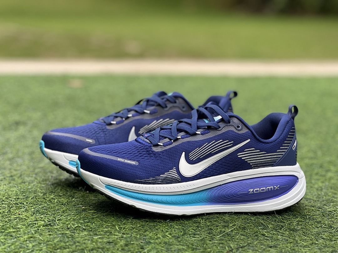 Nike Invincible 3 ZoomX Running Shoes