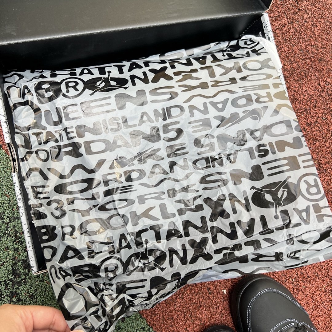 Air Jordan 5 Alpha Sample Black Blue - Image 3