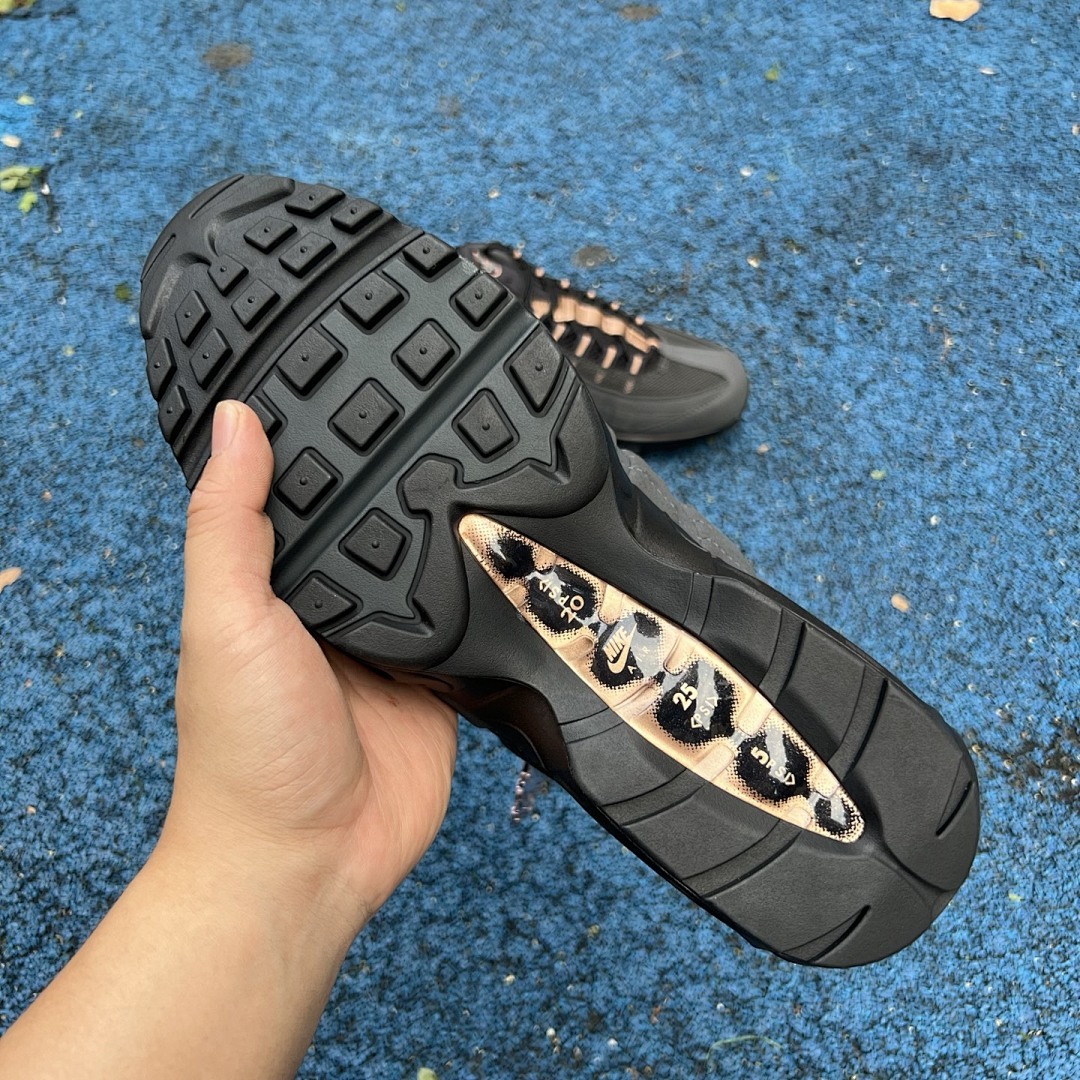 Nike Air Max 95 'Anthracite Bronzine' FD0676-001 - Image 10