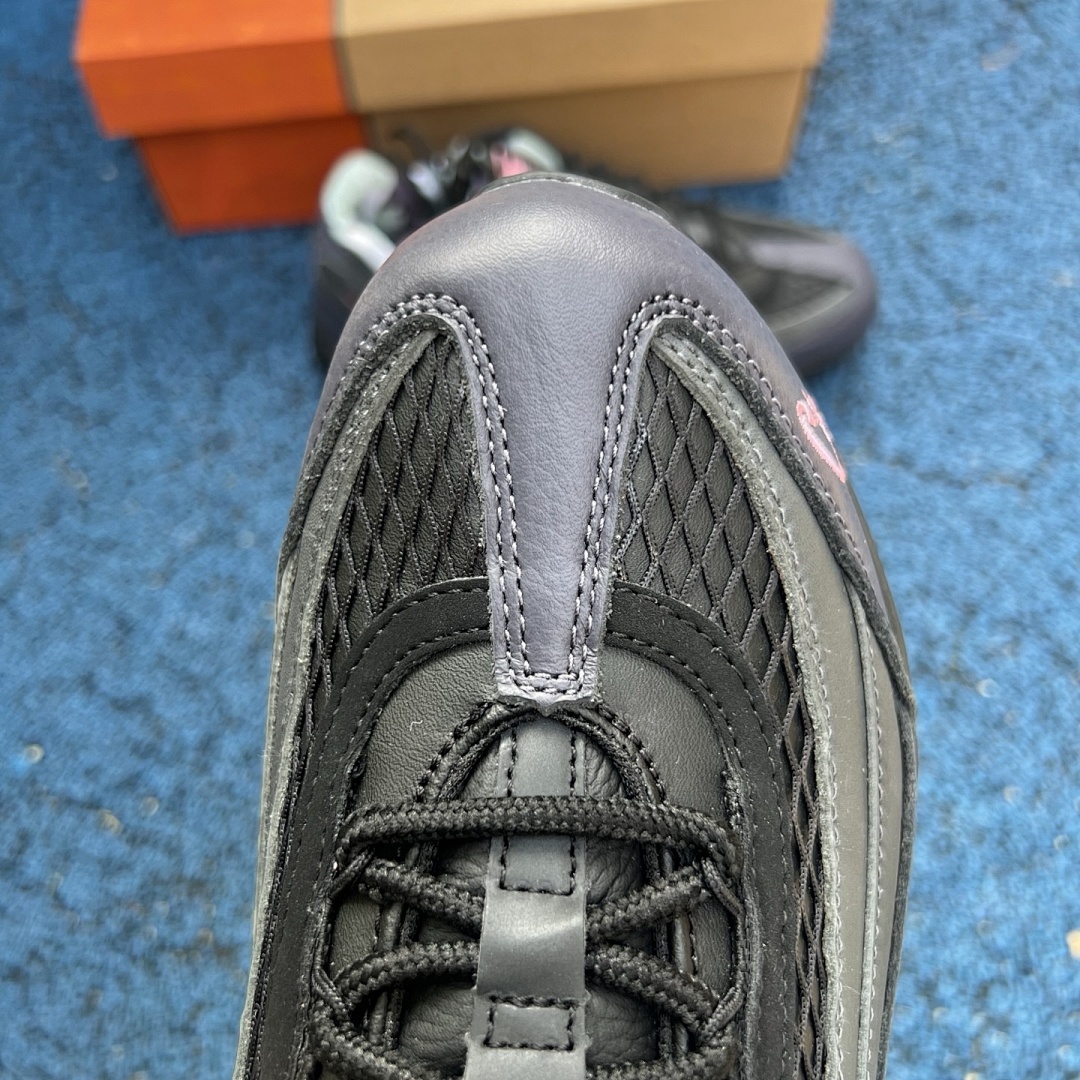 Corteiz x Nike Air Max 95 "Pink Beam" DR0589-001 - Image 6