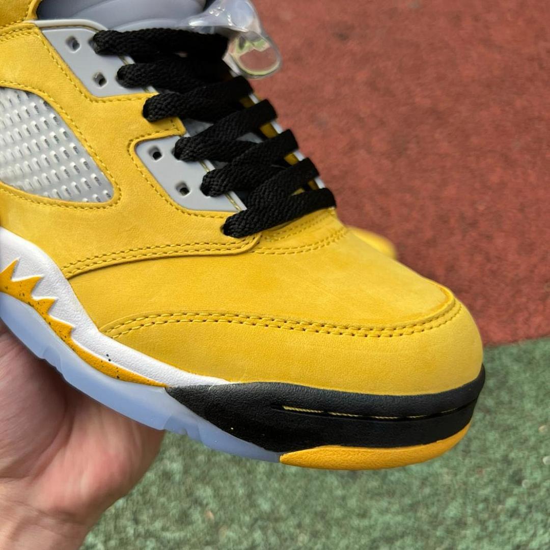 Air Jordan 5 Retro University Gold CT4838-700 - Image 5