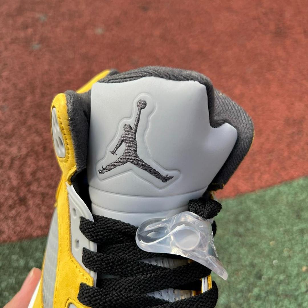 Air Jordan 5 Retro University Gold CT4838-700 - Image 7