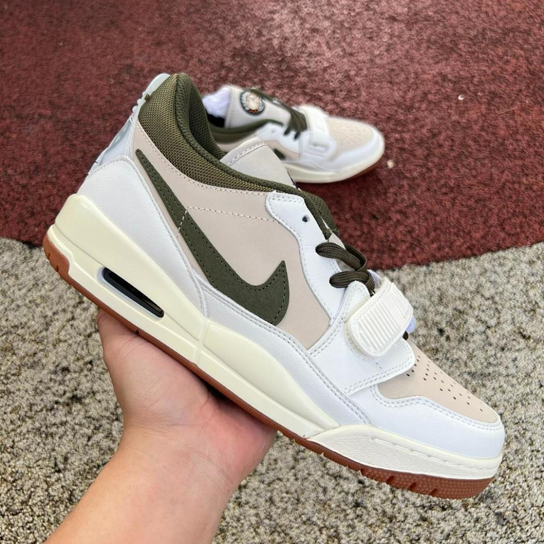 Travis Scott x Nike Air Max 1 - Image 11