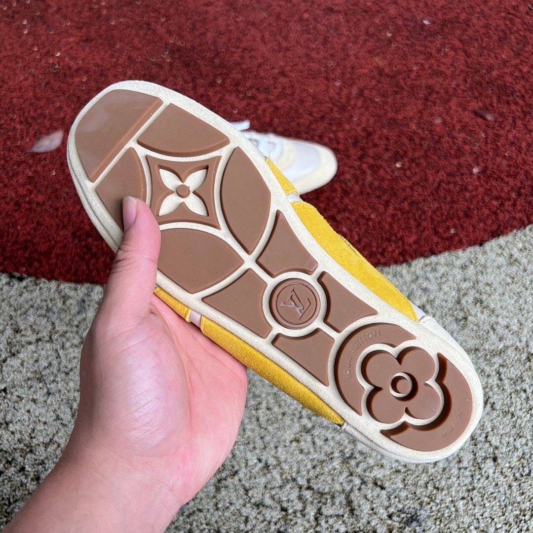 Louis Vuitton Run Away Sneaker Beige Yellow - Image 6