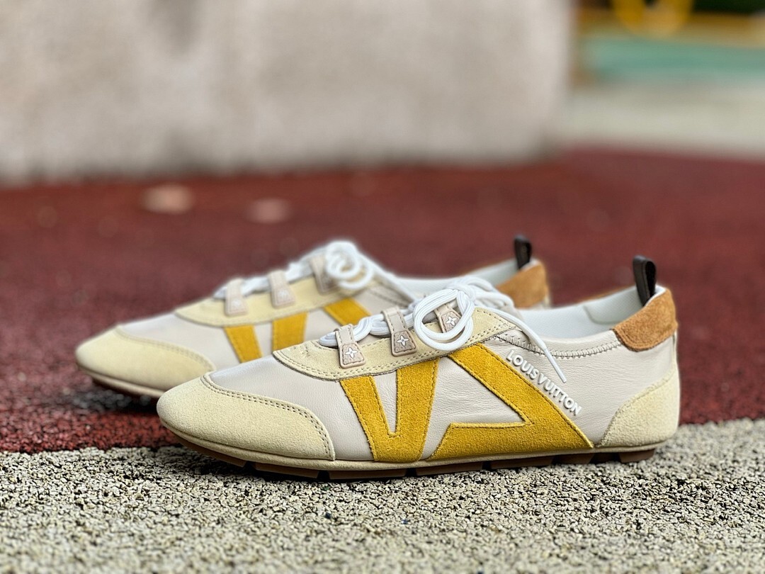 Louis Vuitton Run Away Sneaker Beige Yellow - Image 10