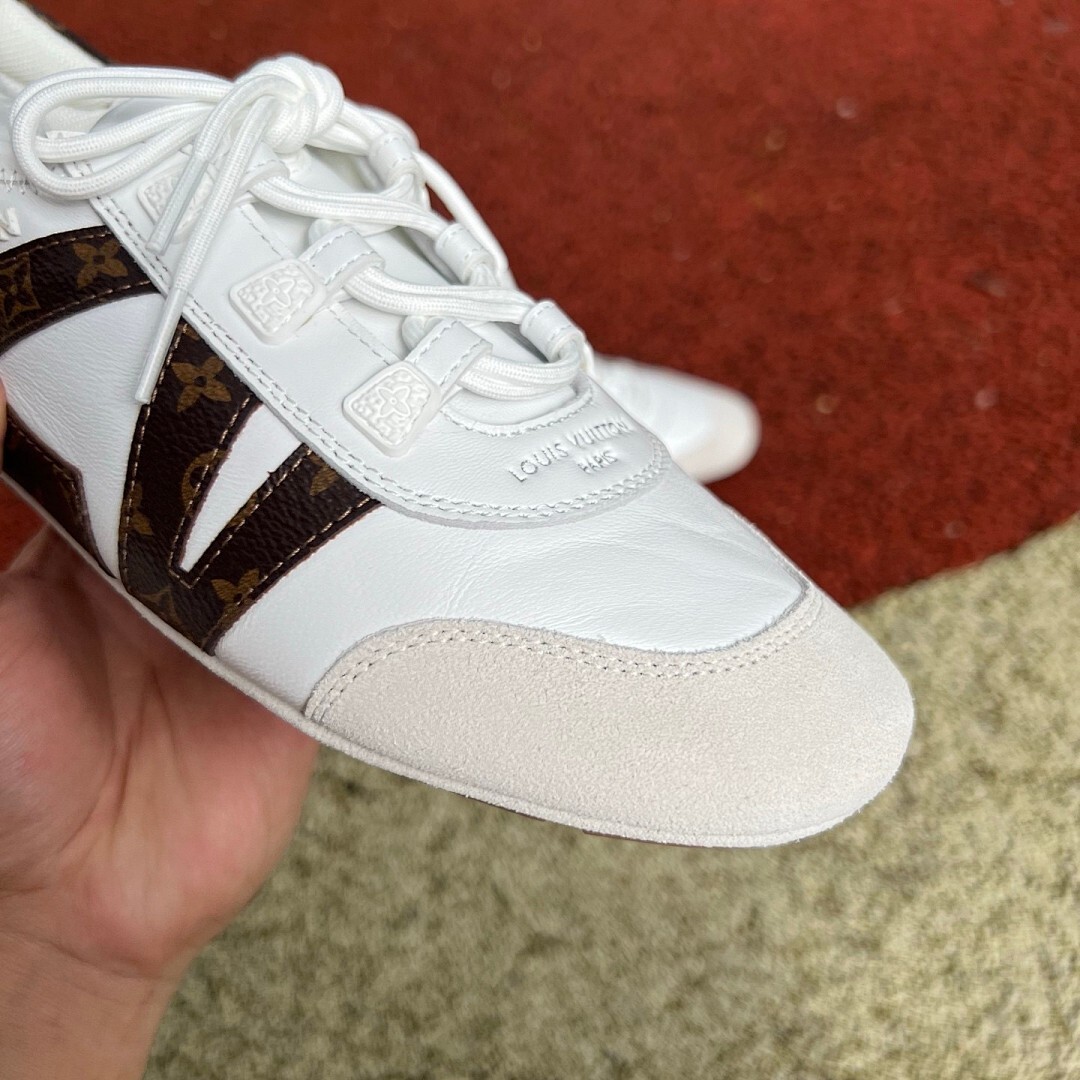 Louis Vuitton Wonderland Flat White Monogram Canvas - Image 3