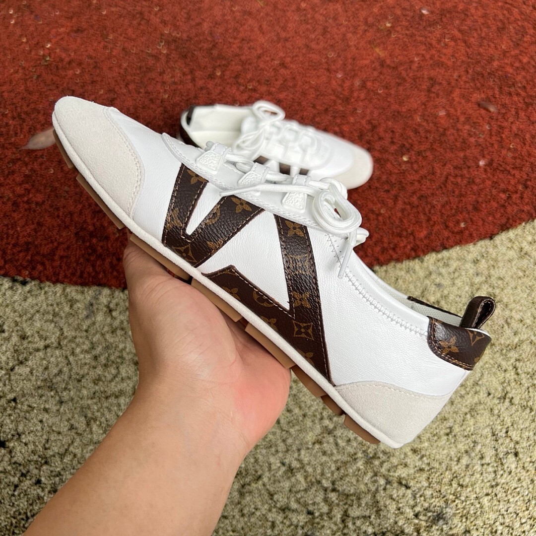 Louis Vuitton Wonderland Flat White Monogram Canvas - Image 7