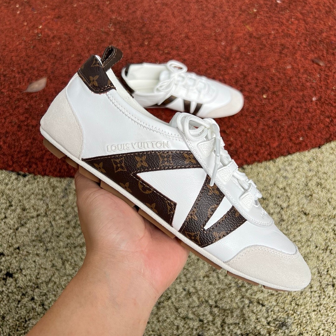 Louis Vuitton Wonderland Flat White Monogram Canvas - Image 9