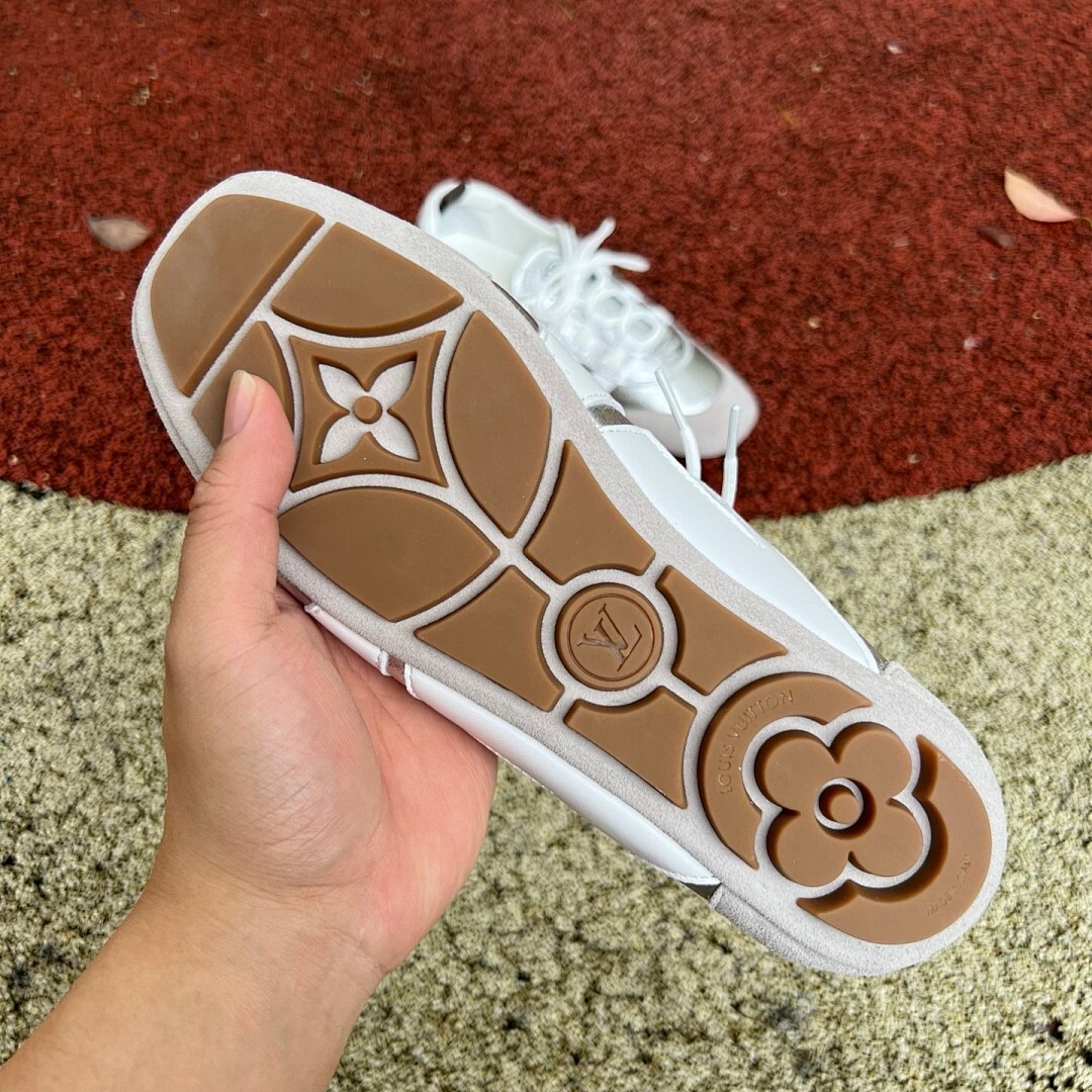 Louis Vuitton Run Away Sneaker Silver Metallic White Beige - Image 6