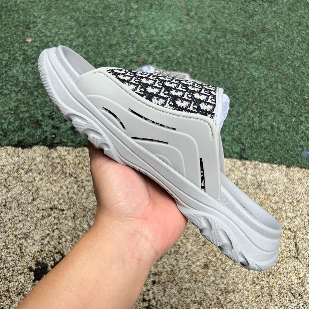 Dior Atlas Slide Sandal Grey Dior Oblique 3SA103ZLP_H800 - Image 7