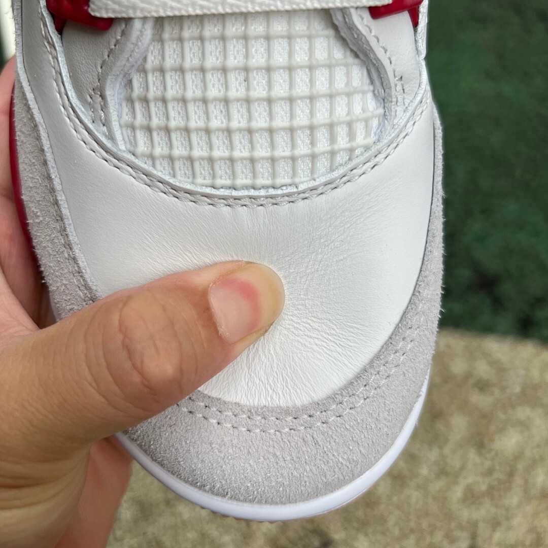 Air Jordan 4 Retro White Fire Red Cement Grey Gum - Image 8