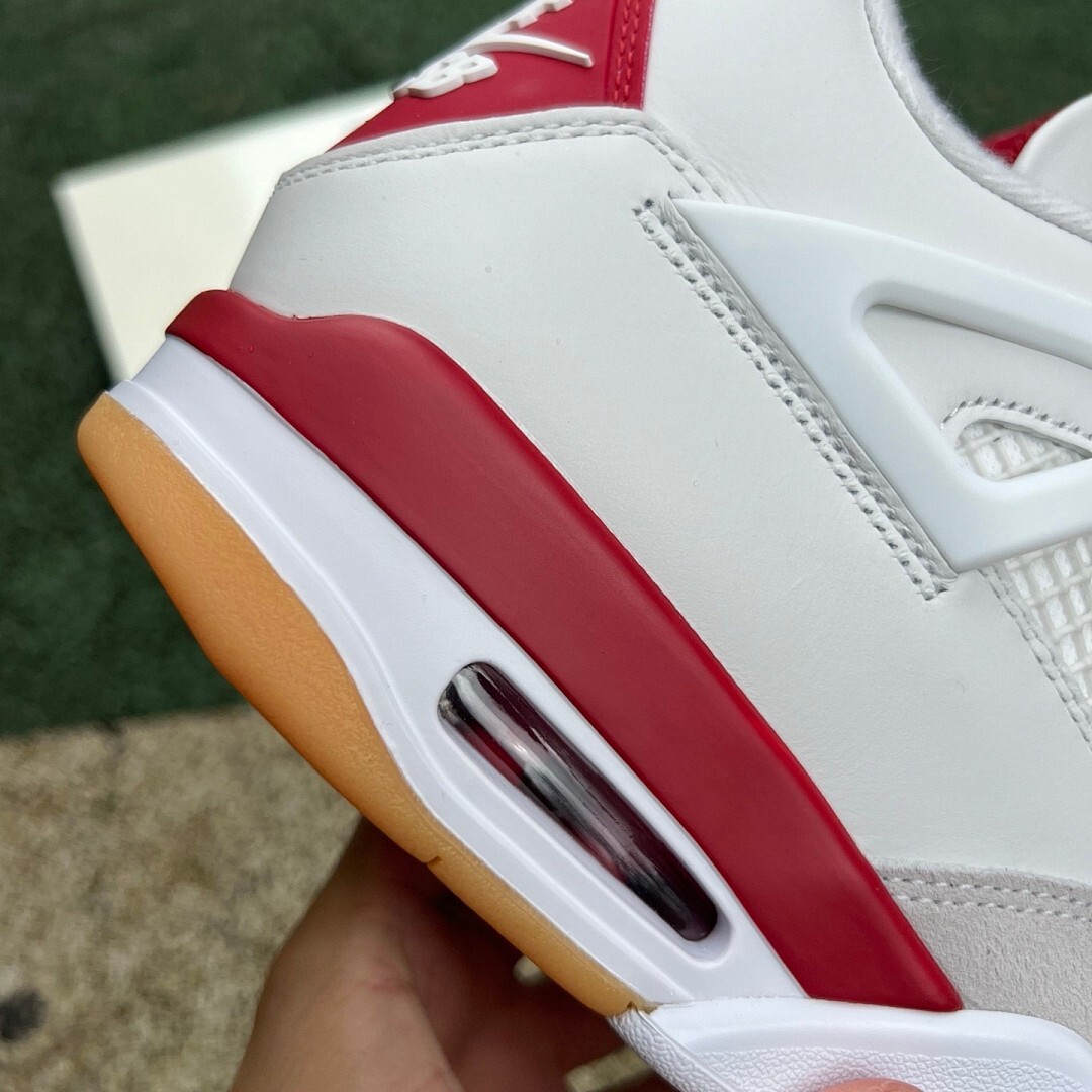 Air Jordan 4 Retro White Fire Red Cement Grey Gum - Image 9